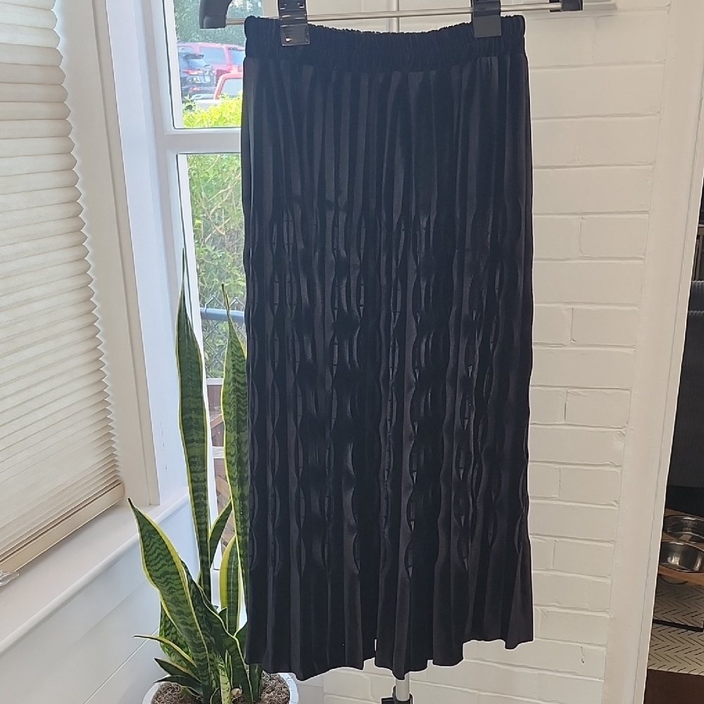 Crushed Velvet Skirt, Size Small